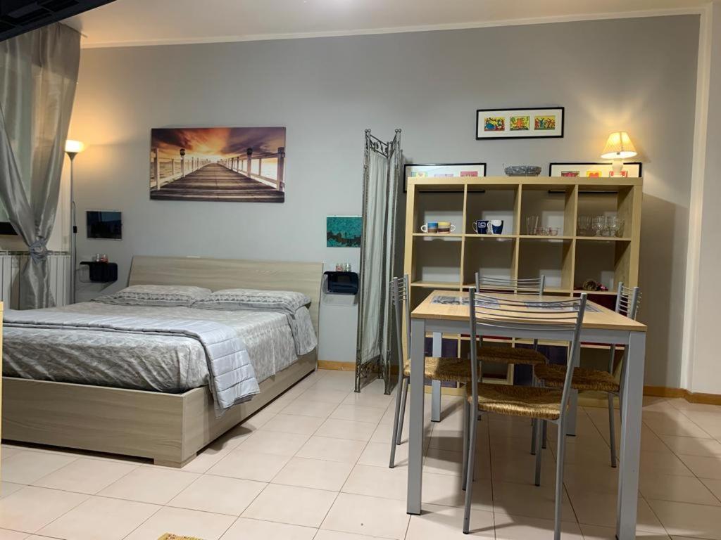 Apartment House 417